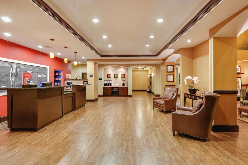 Hampton Inn and Suites Fort Worth Forest Hill - photo 2