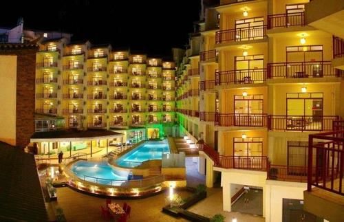 Yangshuo Tangrenjie Hotel — 4-Star Luxury Hotel in Yangshuo, People's Republic of China