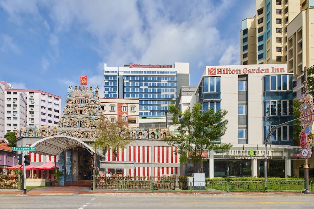 Hilton Garden Inn Singapore Serangoon — 4-Star Luxury Hotel in Singapore, Singapore