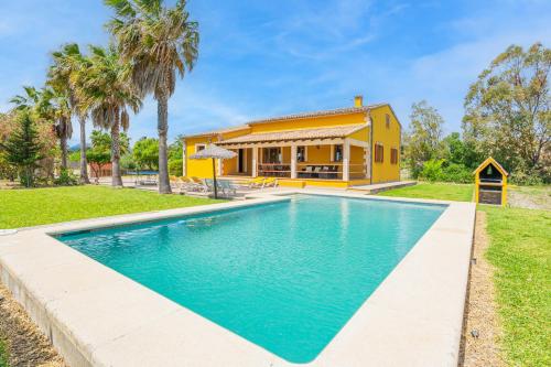 Can Jaume — 4-Star Luxury Hotel in Pollenca, Spain