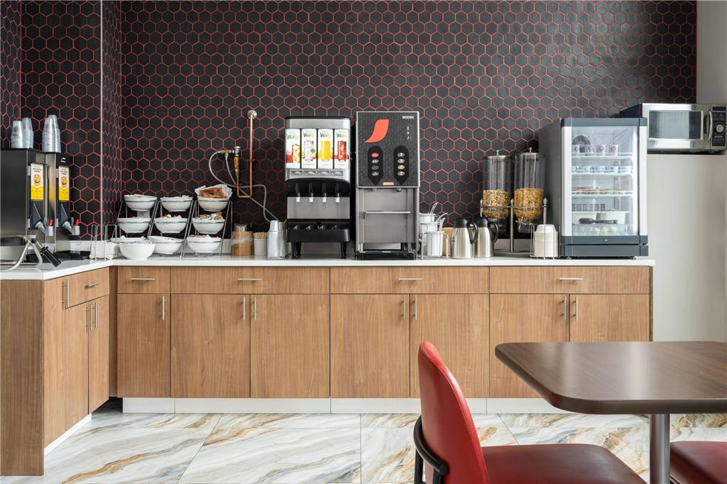 Ramada by Wyndham Brooklyn Near Flatbush - photo 30