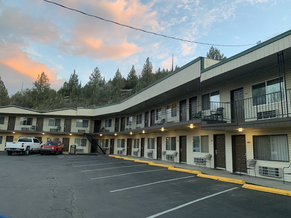 Sunset Inn John Day - photo 37