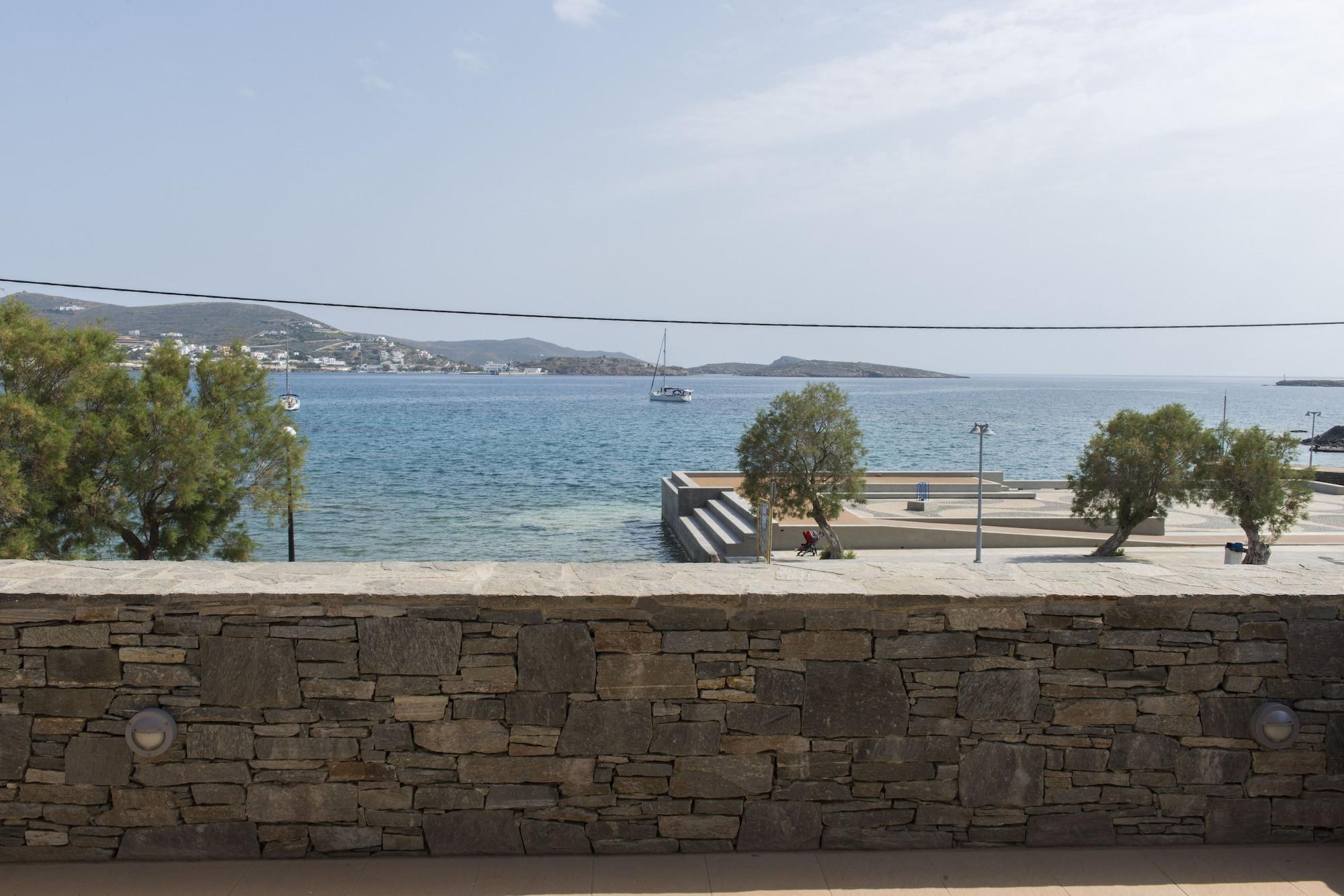 Syros Wellness Luxury Suites in Ano Syros, Greece