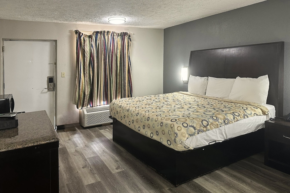 Regal Inn Guntersville By OYO Hwy 431 - photo 10