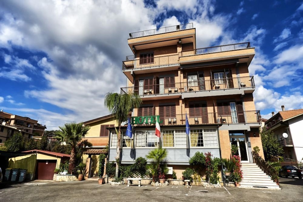 Hotel La Brocca - last minute hotel in Rome