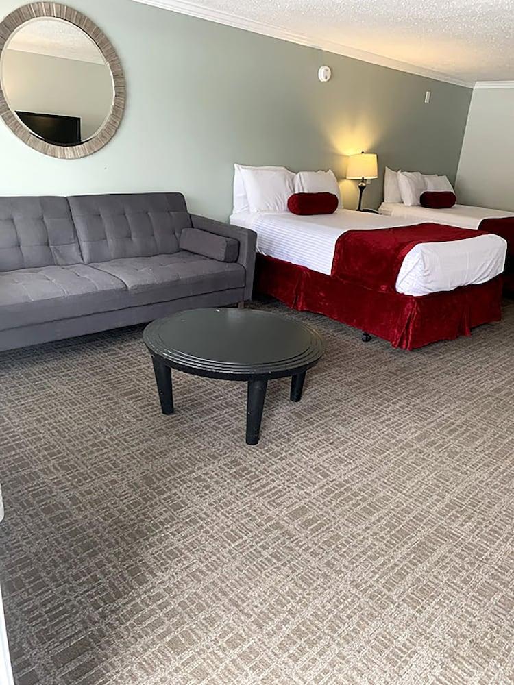 Town N Country Family Resort - photo 19