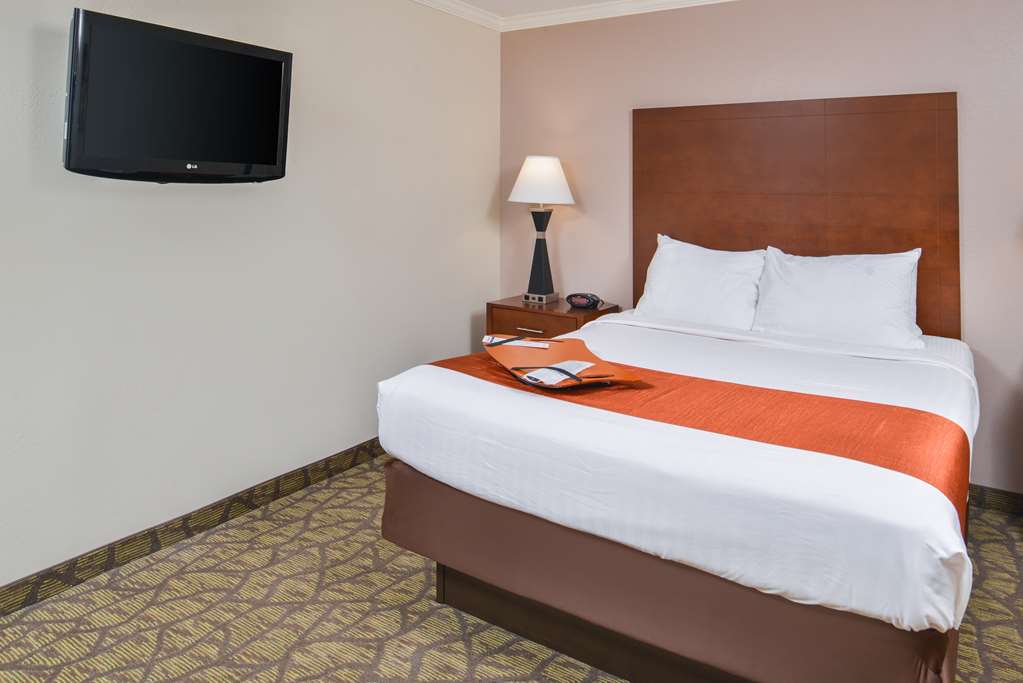 Best Western Of Hartland - photo 24