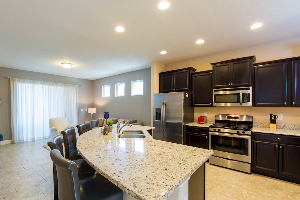 Lovely Vacation House With Private Pool at Solterra Resort - photo 26