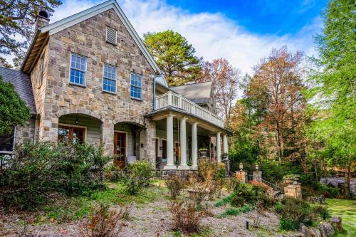 Stonehaven - carbon neutral hotel in Lakemont