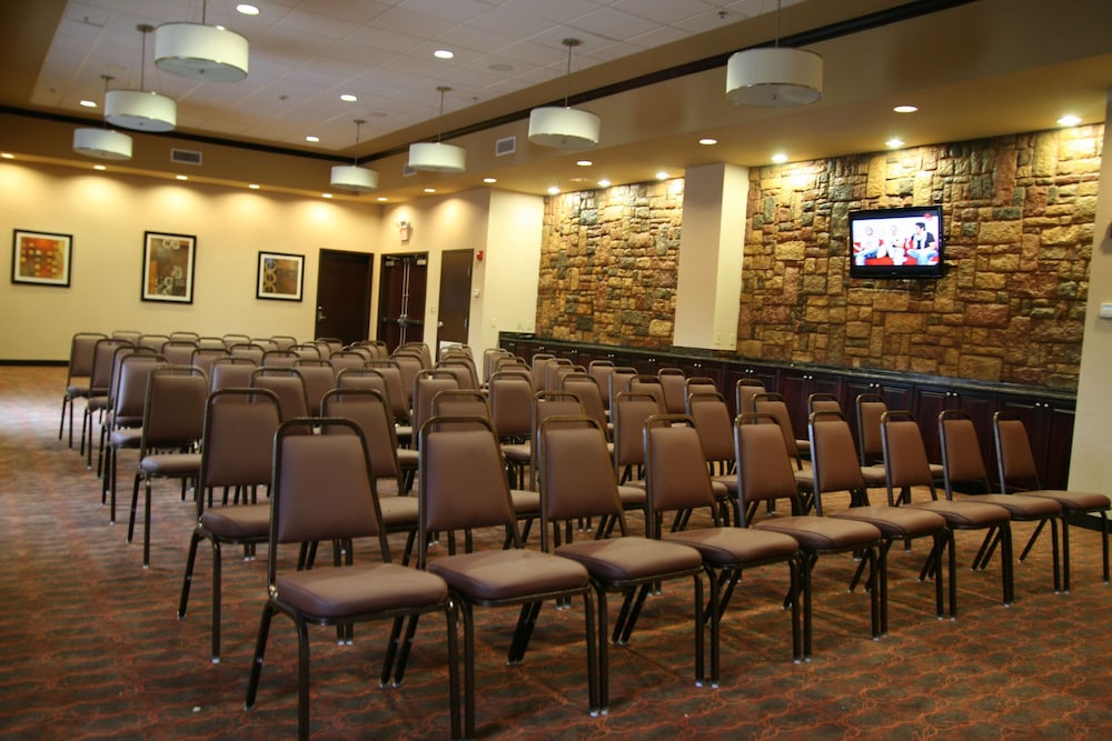 Hampton Inn & Suites Mission - photo 20