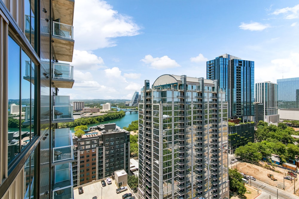 Austin Condo Hotel - photo 840