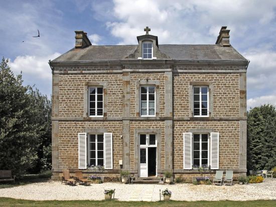 Le Presbytere — hotel in Briouze