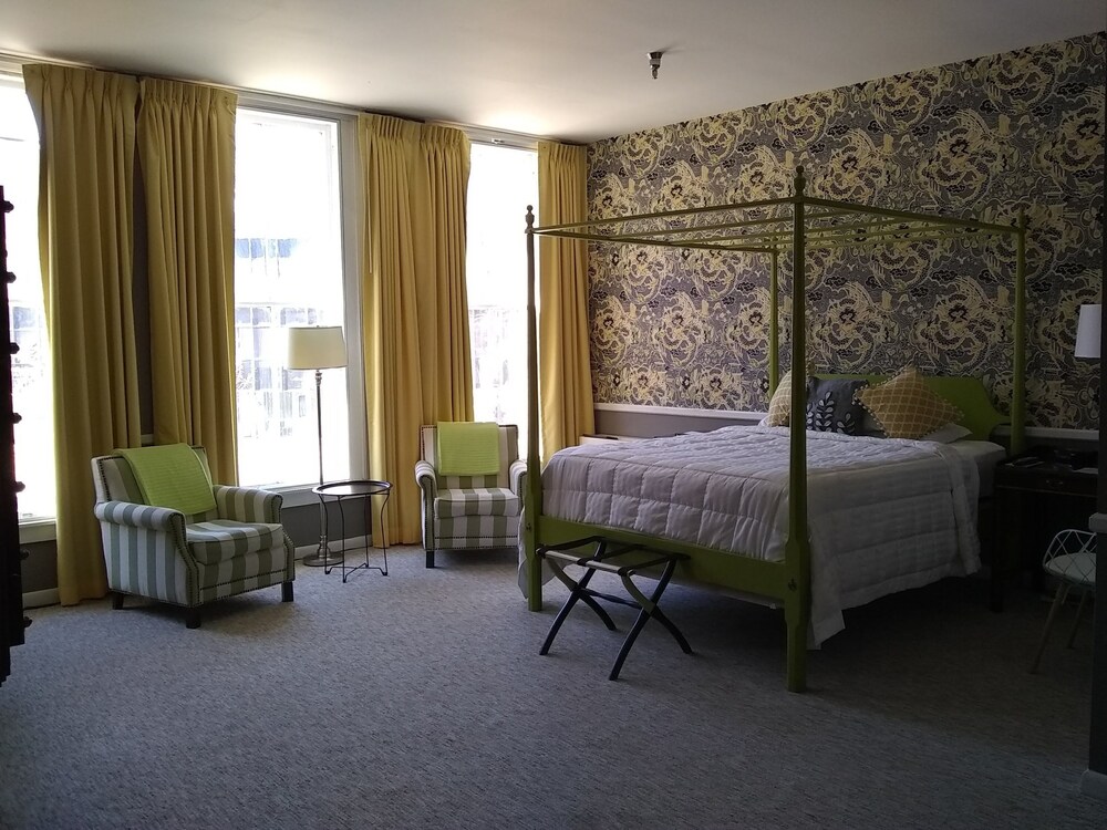 The Charles Inn at Vacationland Inns - photo 70