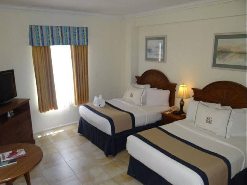 The Hollywood Beach Resort by RevMBE Consulting - photo 35