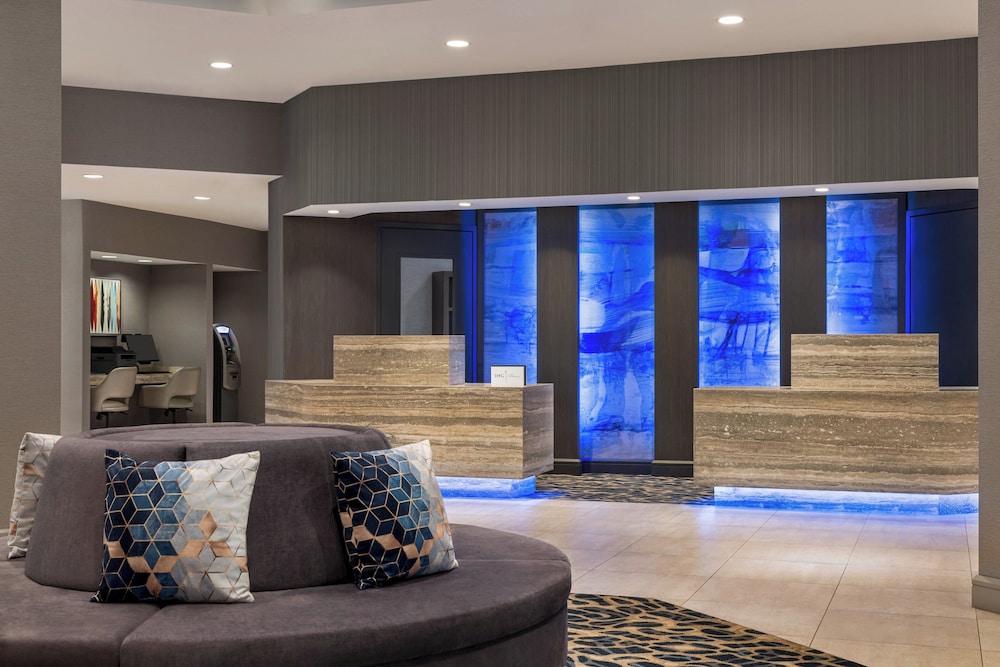 Crowne Plaza Edison by IHG - photo 34