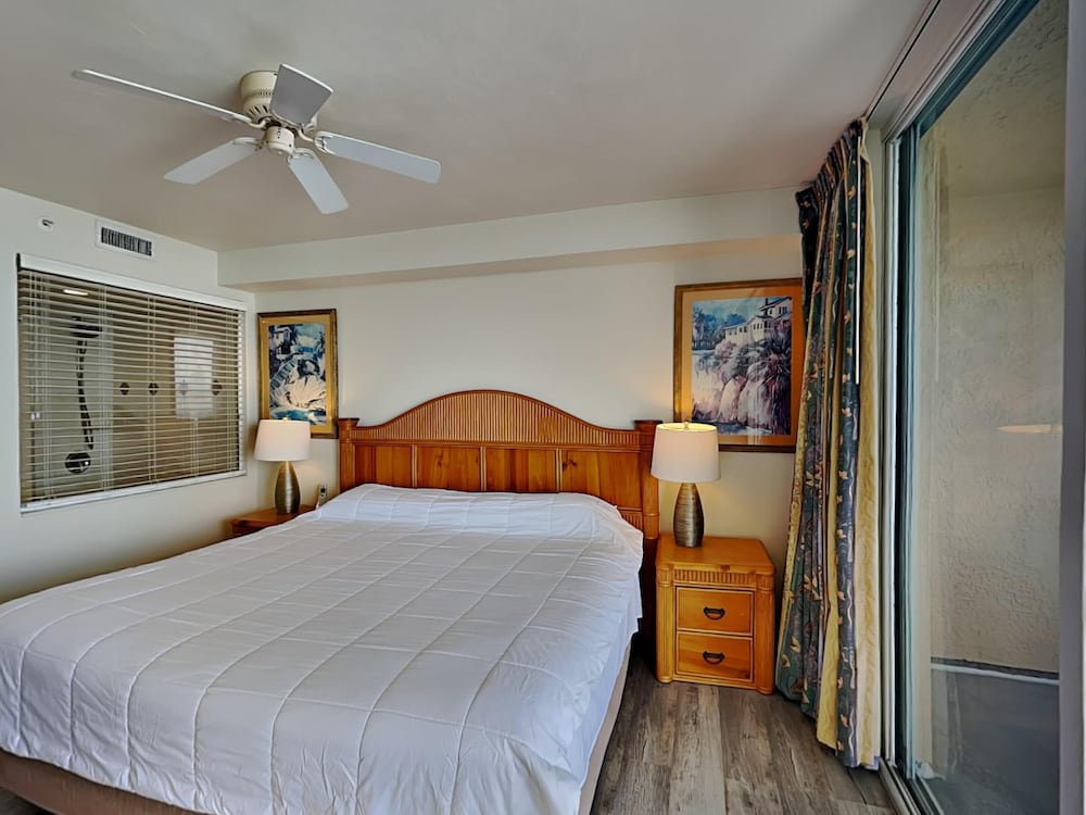 Lovers Key Resort by Distinctive Beach Rentals - photo 9
