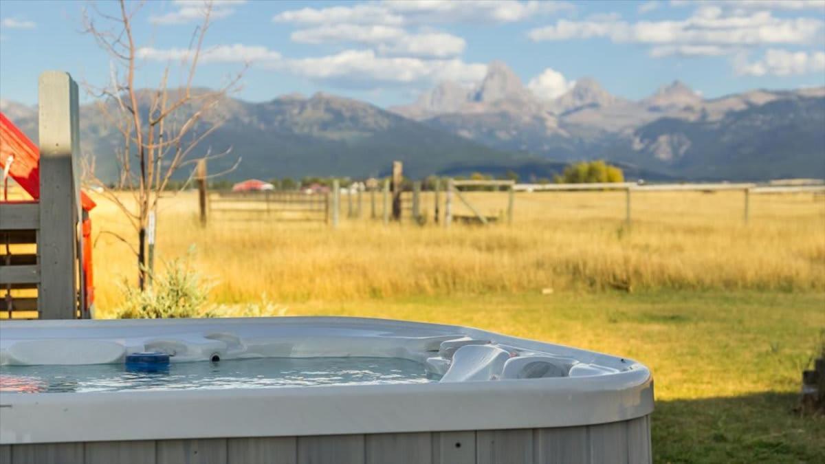 Grand Teton Paradise Unmatched Views Hot Tub — Driggs