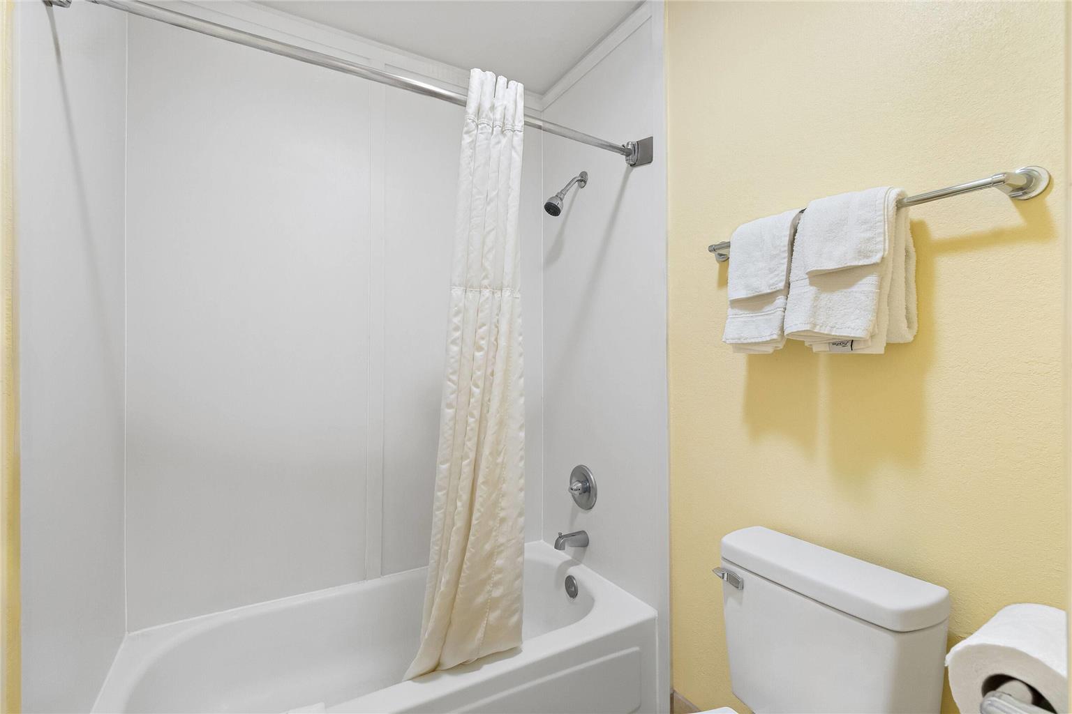 Days Inn by Wyndham Cleveland TN - photo 12