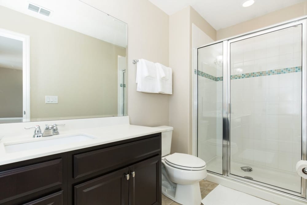 7 Bedrooms 5 Bathrooms Solterra 4103 Od - photo 18
