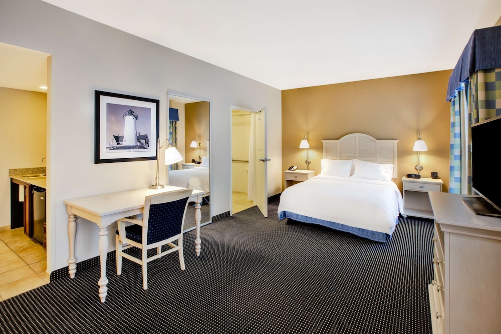 Hampton Inn & Suites Cape Cod West Yarmouth - photo 14