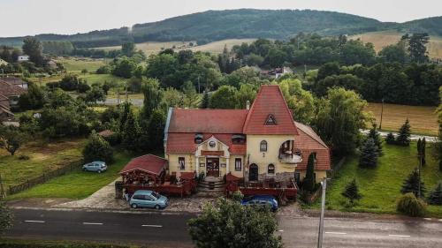 Cserhátvölgy Panzió - last minute hotel in Unknown City