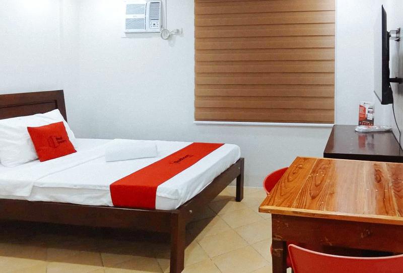 RedDoorz at Davids Travellers Inn Cavite — hotel in General Trias