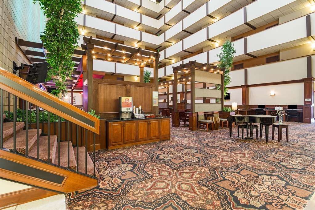 Clarion Hotel Convention Center - photo 48