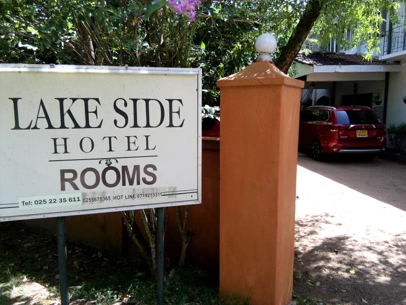Lake Side Hotel