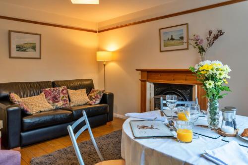 Finest Retreats Glebe Cottage — 4-Star Luxury Hotel in Wellington, United Kingdom