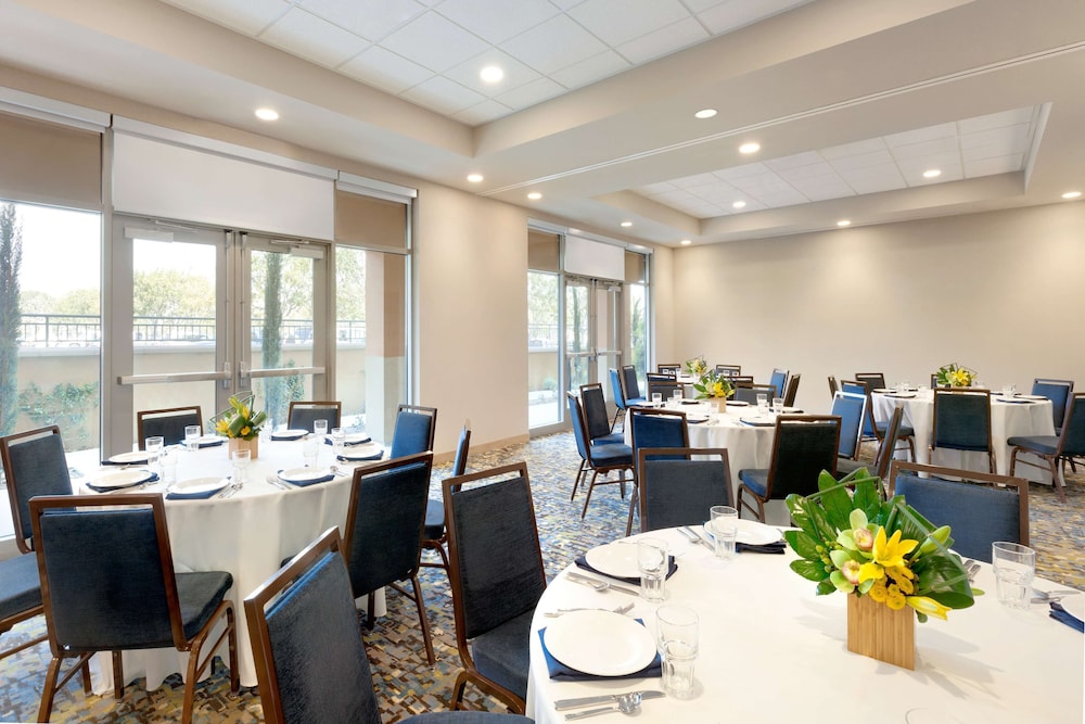 Homewood Suites By Hilton Irvine John Wayne Airport - photo 39