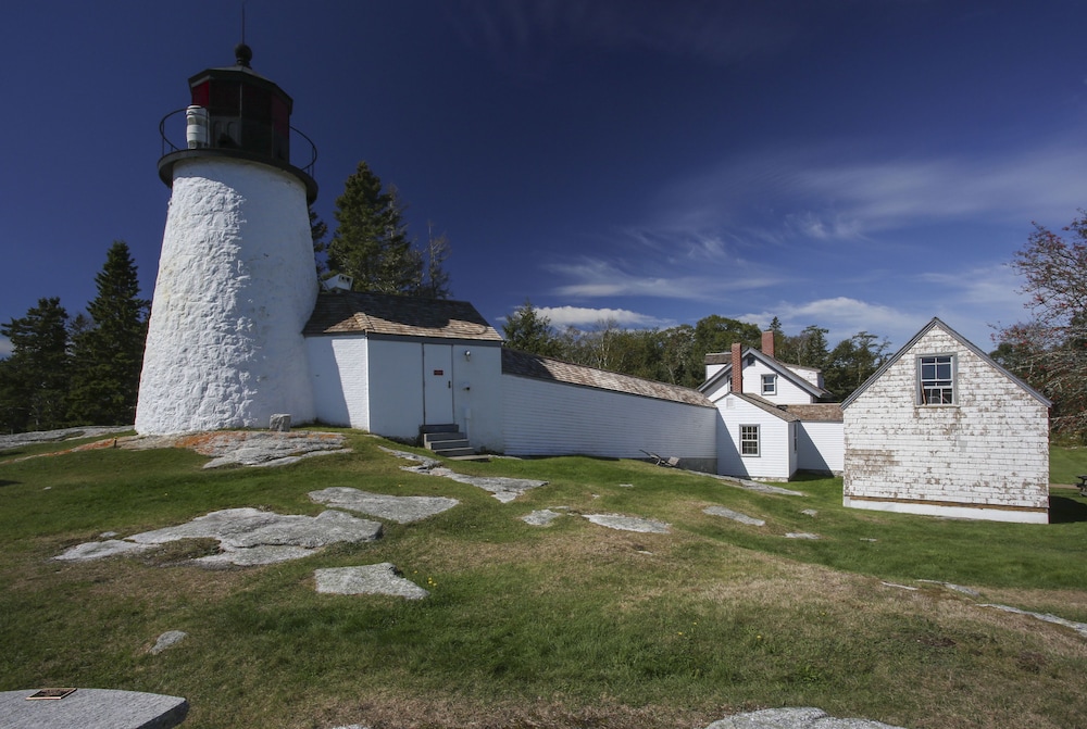 Spruce Point Inn - photo 55
