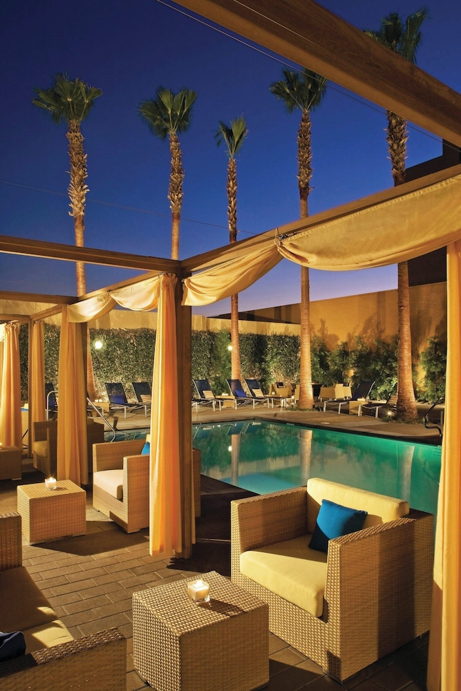 Los Angeles Marriott Burbank Airport - photo 22