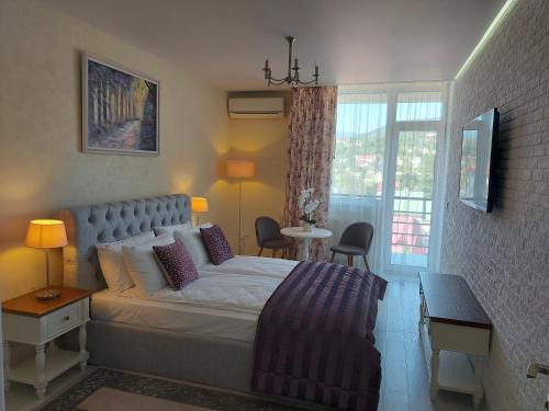 Apartmets Club Yaremche — 4-Star Luxury Hotel in Yaremche, Ukraine