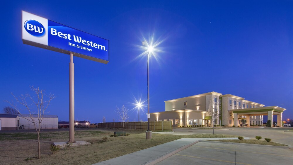 Best Western Lindsay Inn & Suites - photo 20