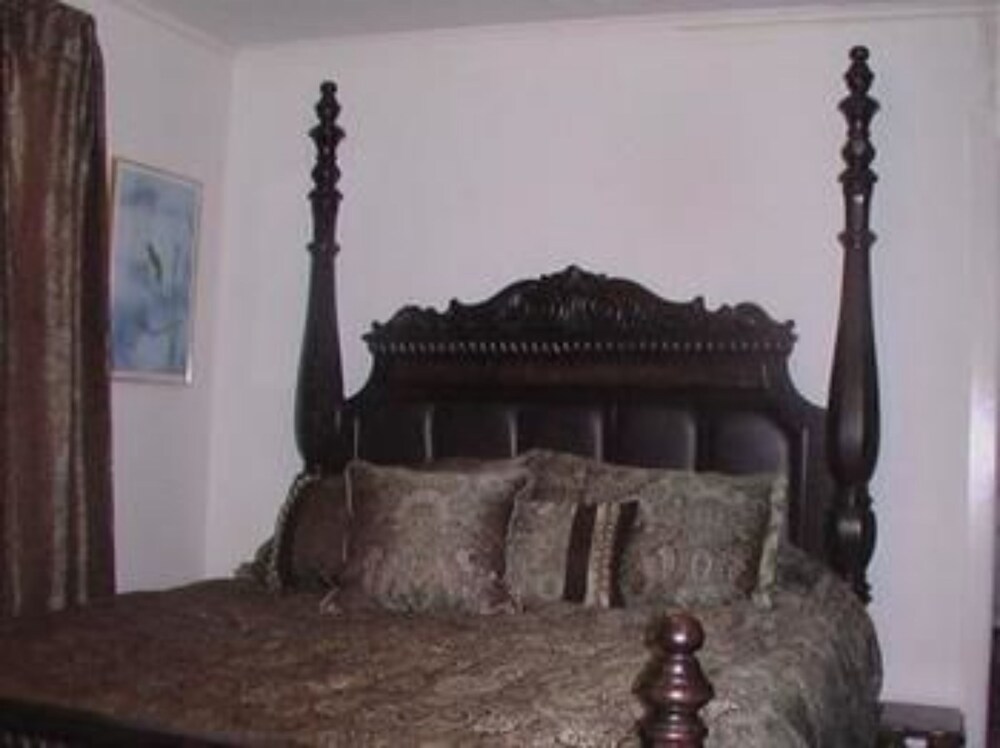 Creole Inn - photo 3