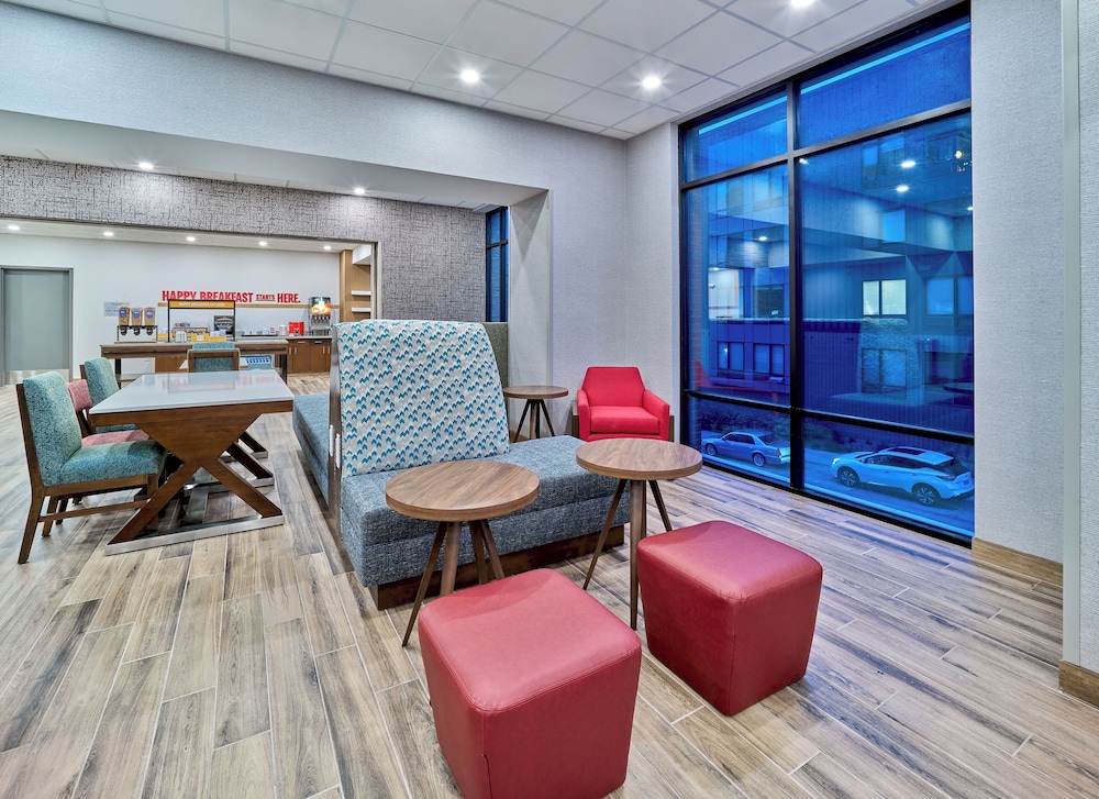 Hampton Inn by Hilton Omaha UN Medical Center Area - photo 28