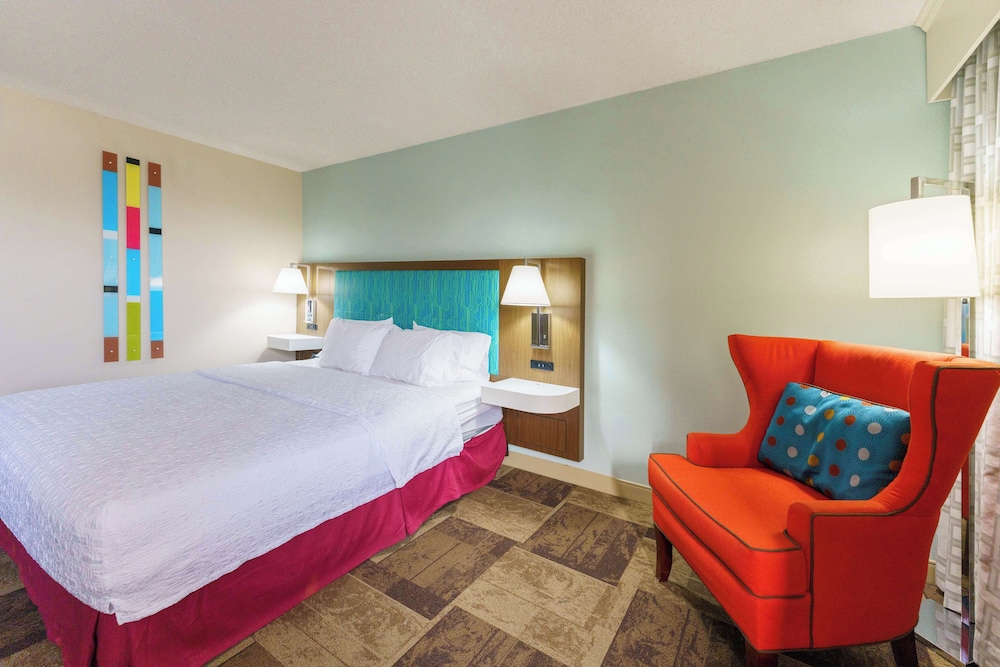 Hampton Inn Hutchinson - photo 40