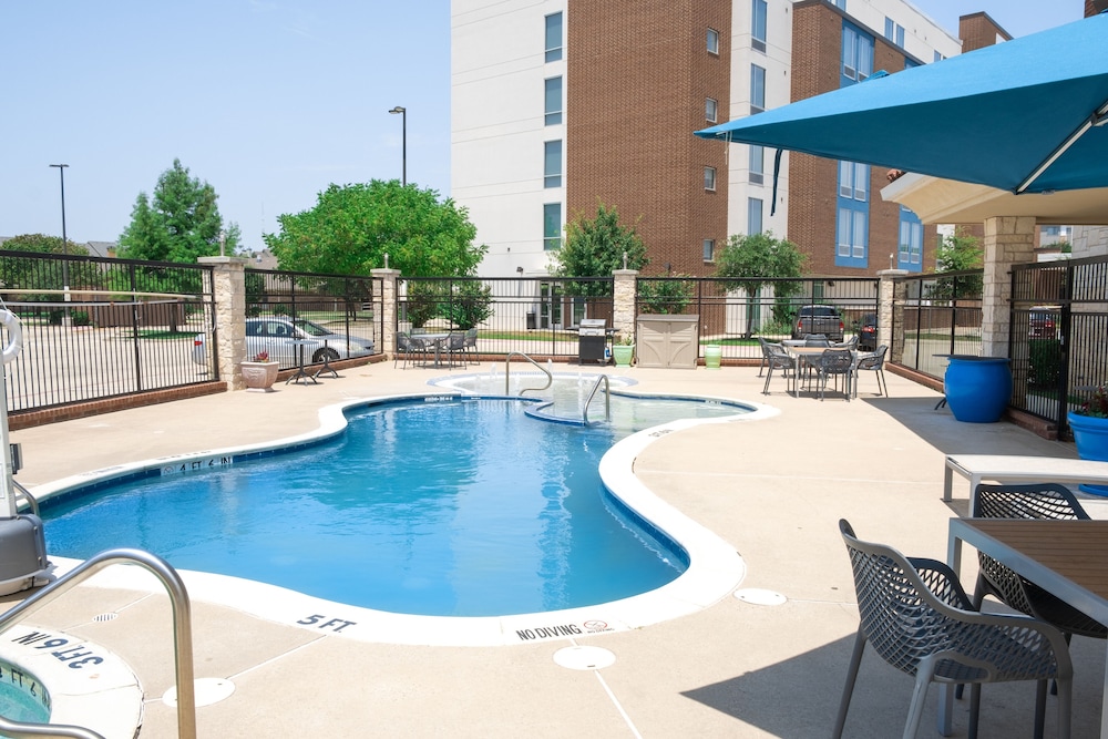 Hampton Inn & Suites Dallas Lewisville Vista Ridge Mall TX - photo 44