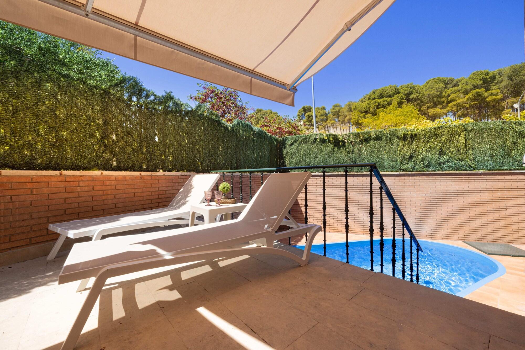 Casa Con Piscina En El Centro — 4-Star Luxury Hotel in Tudela, Spain