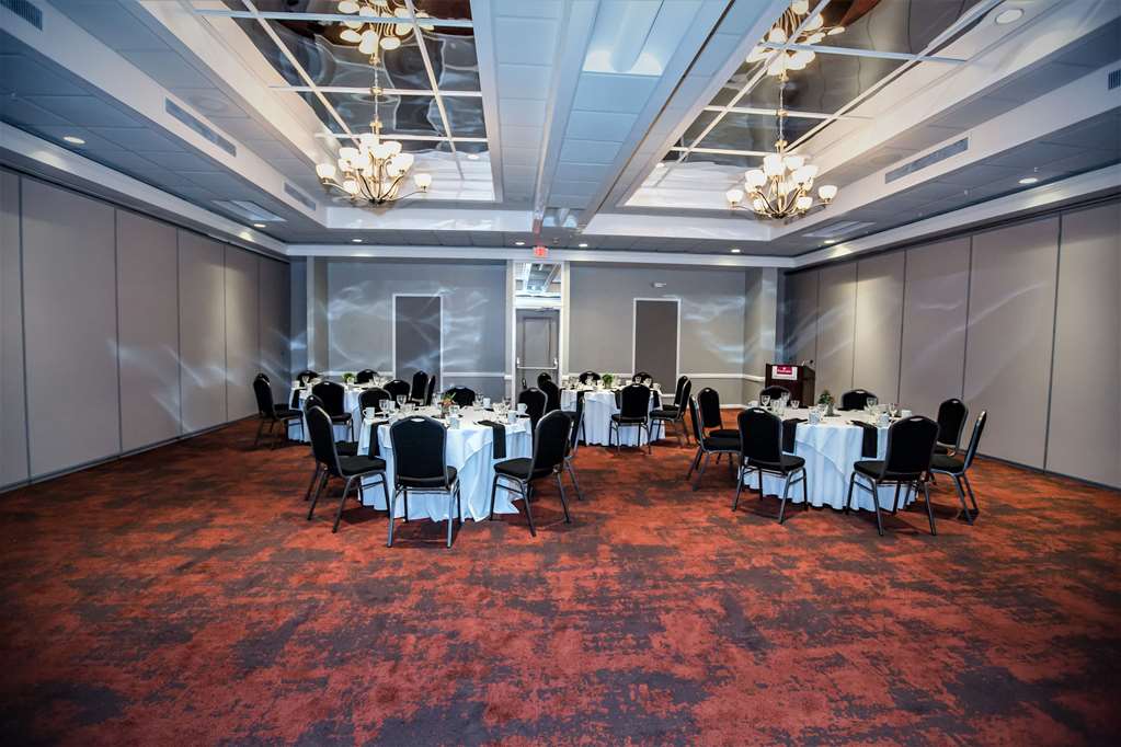 Ramada Hotel & Conference Center by Wyndham Jacksonville - photo 32