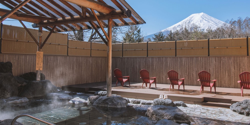 Resort Inn Fuyo in Fujiyoshida, Japan