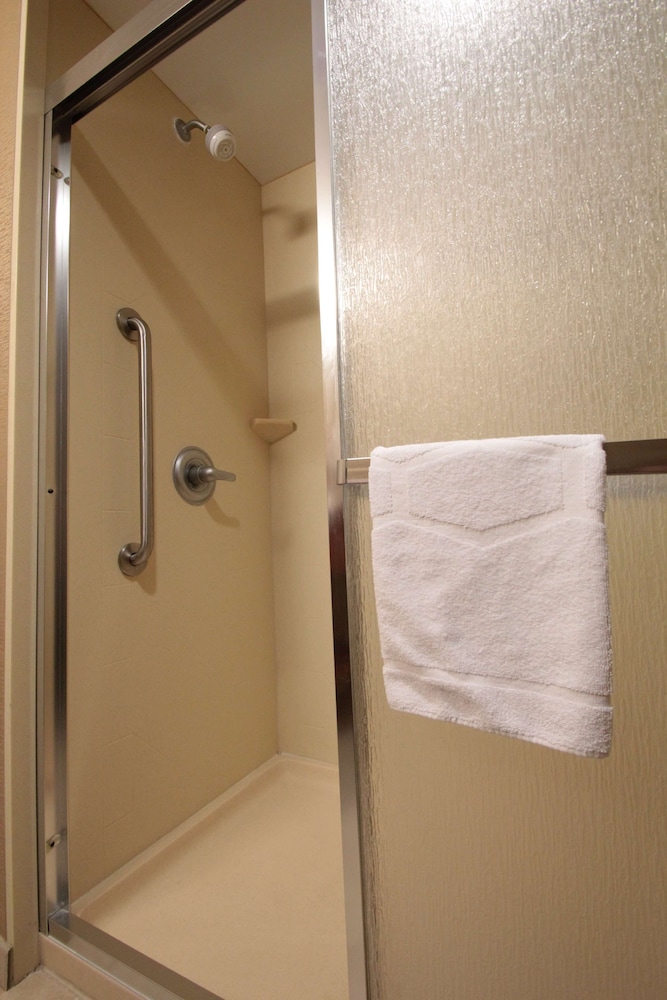 Hampton Inn Hampton Newport News - photo 15