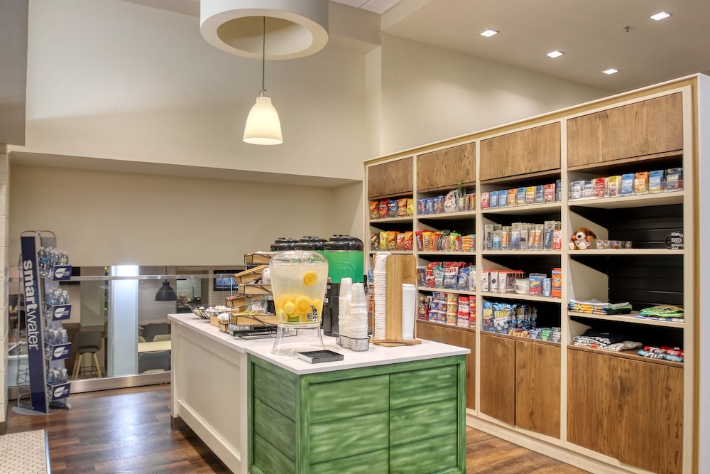 Holiday Inn Hotel & Suites Atlanta Airport North by IHG - photo 43