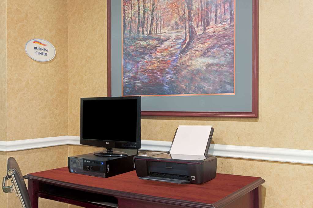 Baymont by Wyndham Pearl - photo 15