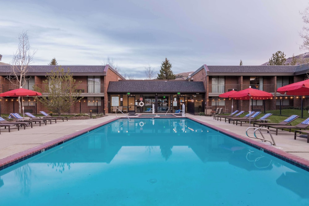 DoubleTree by Hilton Hotel Park City The Yarrow - photo 51