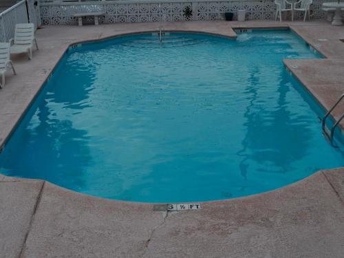 The Diplomat Family Motel - photo 27