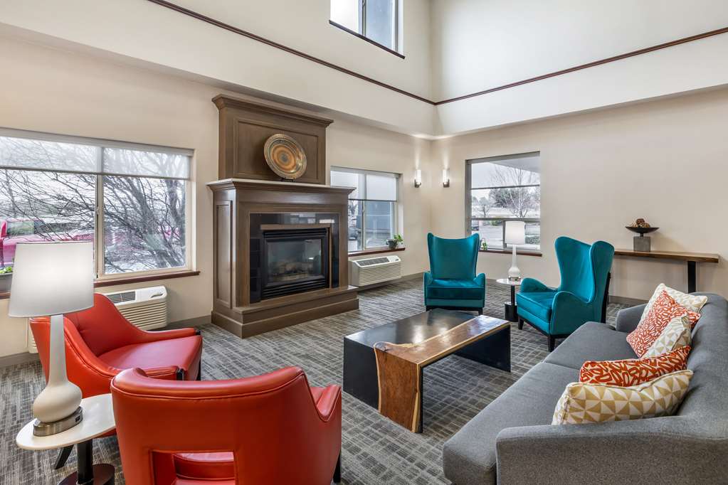 Comfort Suites Redmond Airport - photo 8