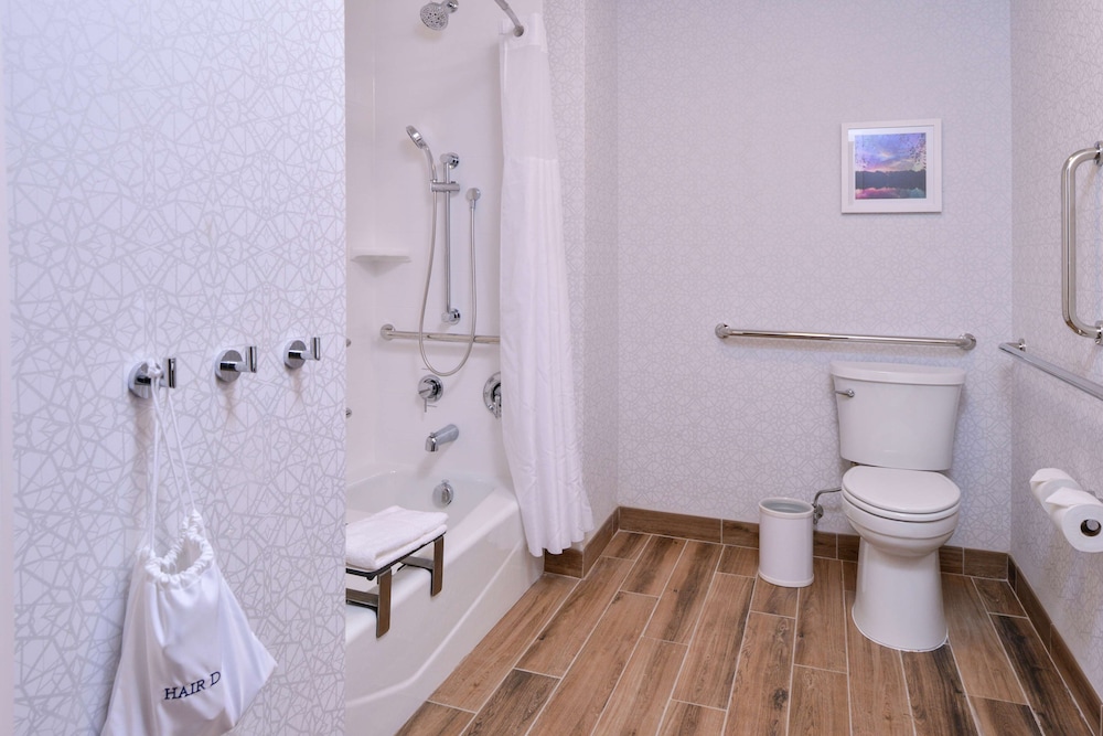 Hampton Inn Lakeville Minneapolis - photo 28