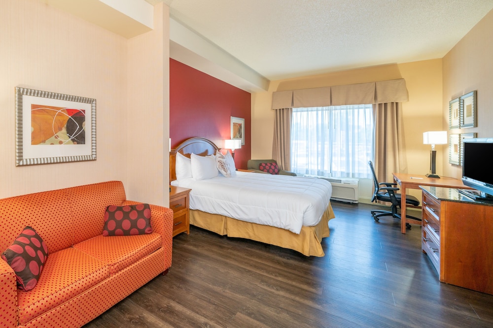 City Express by Marriott Washington DC Northeast - photo 11