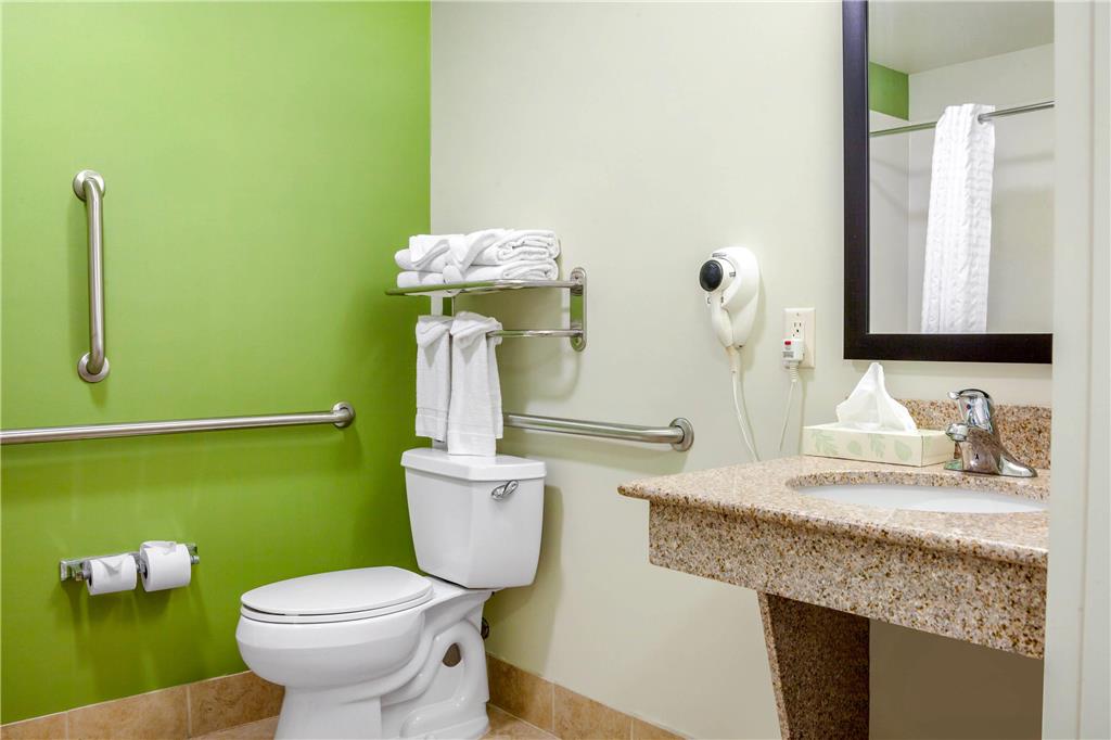 Sleep Inn & Suites Milwaukee Airport - photo 13